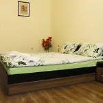 за гости 