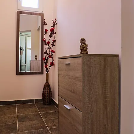 Апартамент За Гости 